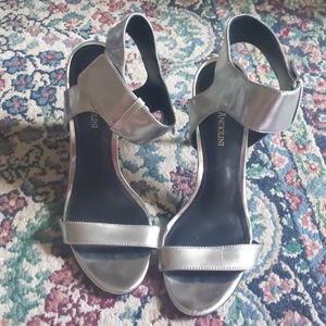 Enzo Angiolini Silver open toe heel